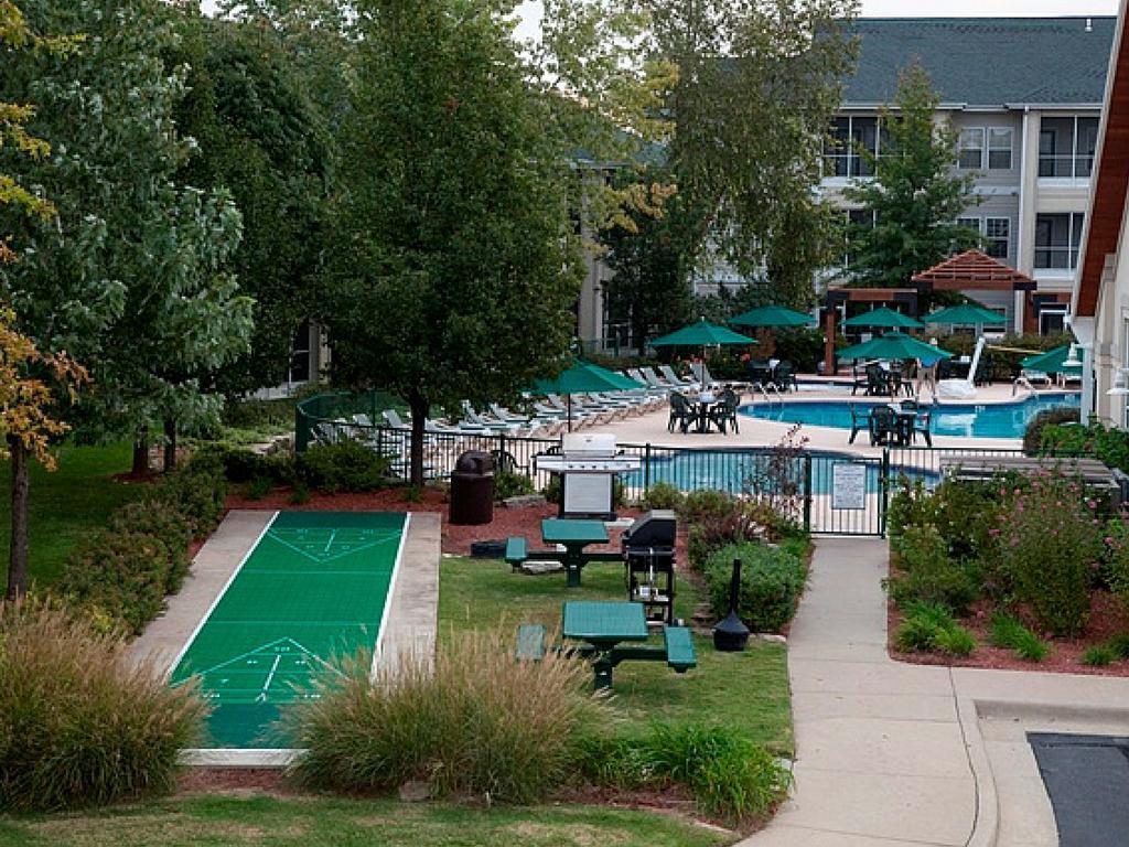 Palace View Resort By Spinnaker Branson Exterior photo